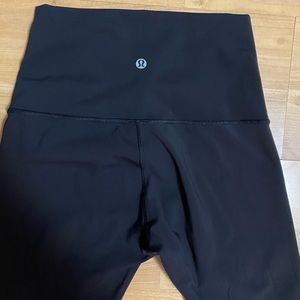 Lululemmon leggings